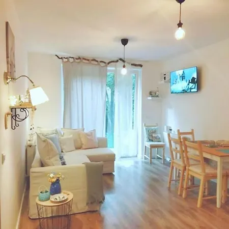 Apartment Tengerszem Apartman
